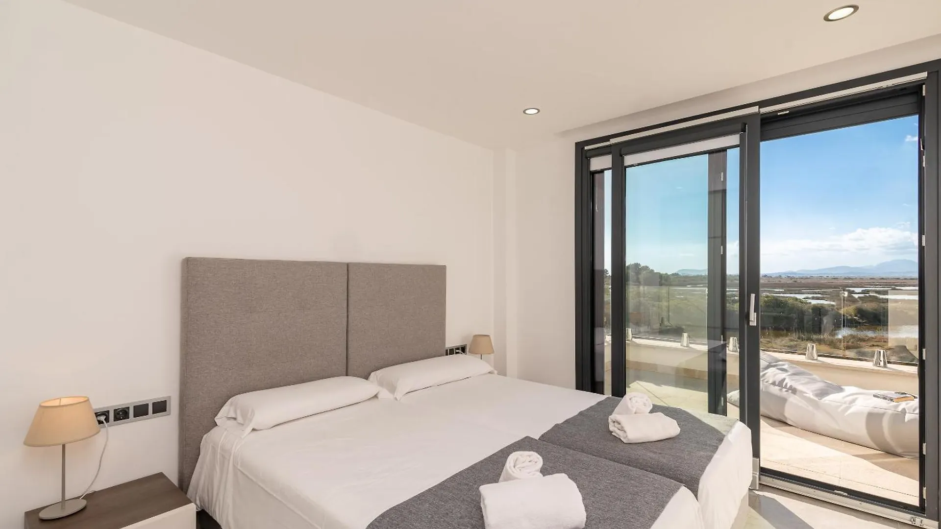Villa Corb Mari II By Sealand Villas 穆罗海滩